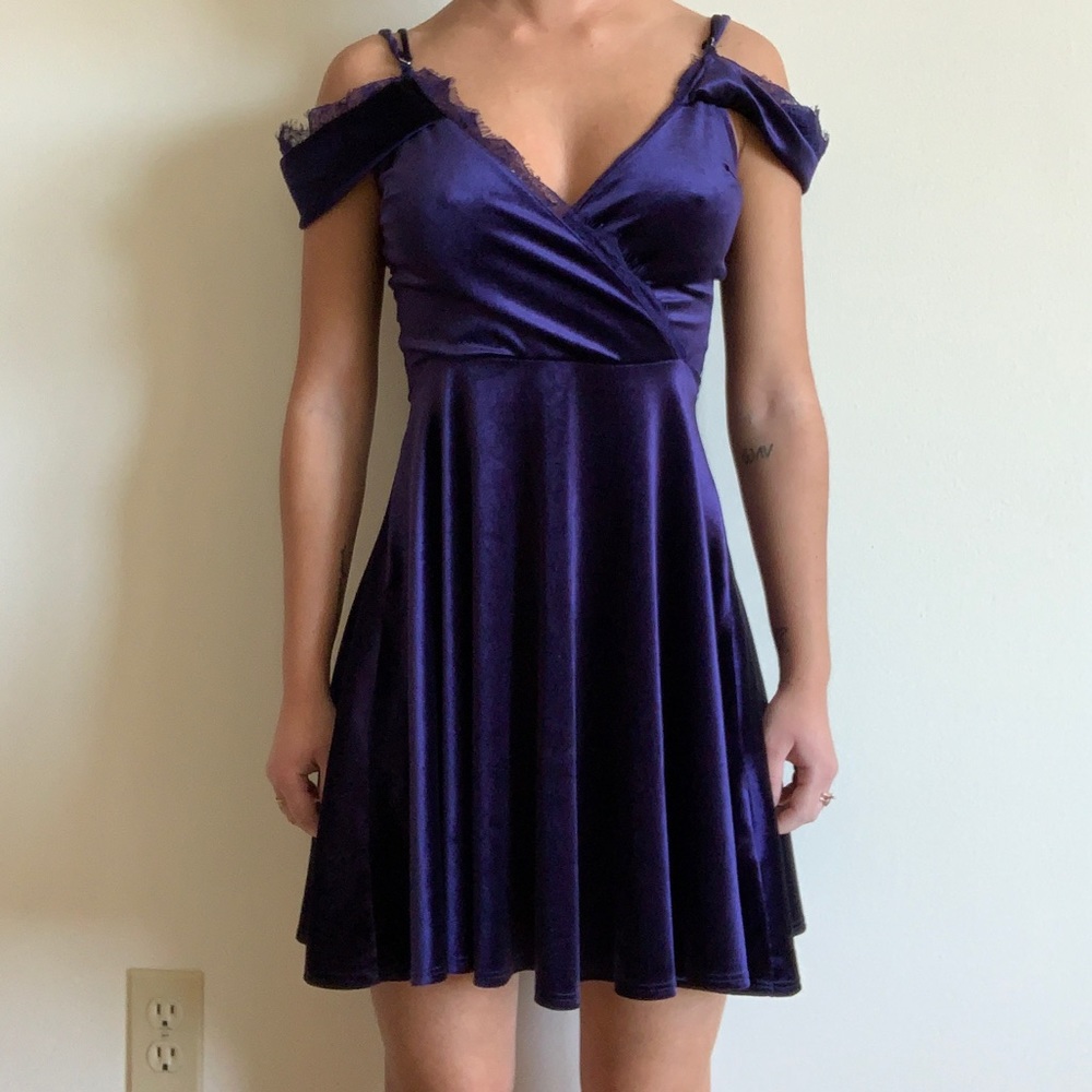 Lulu’s Dark Blue Velvet Dress